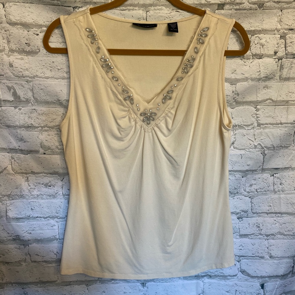 EUC, Context Sleeveless Jeweled Top